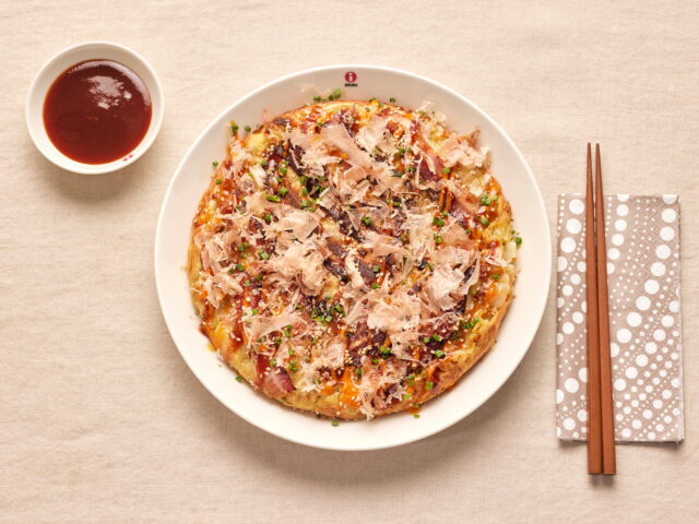 Japoniškas Okonomiyaki blynas